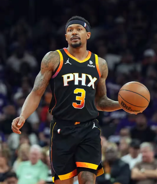 体育投注平台浓眉哥爆冷击败曼联,比分优势明显引爆全场!的简单介绍