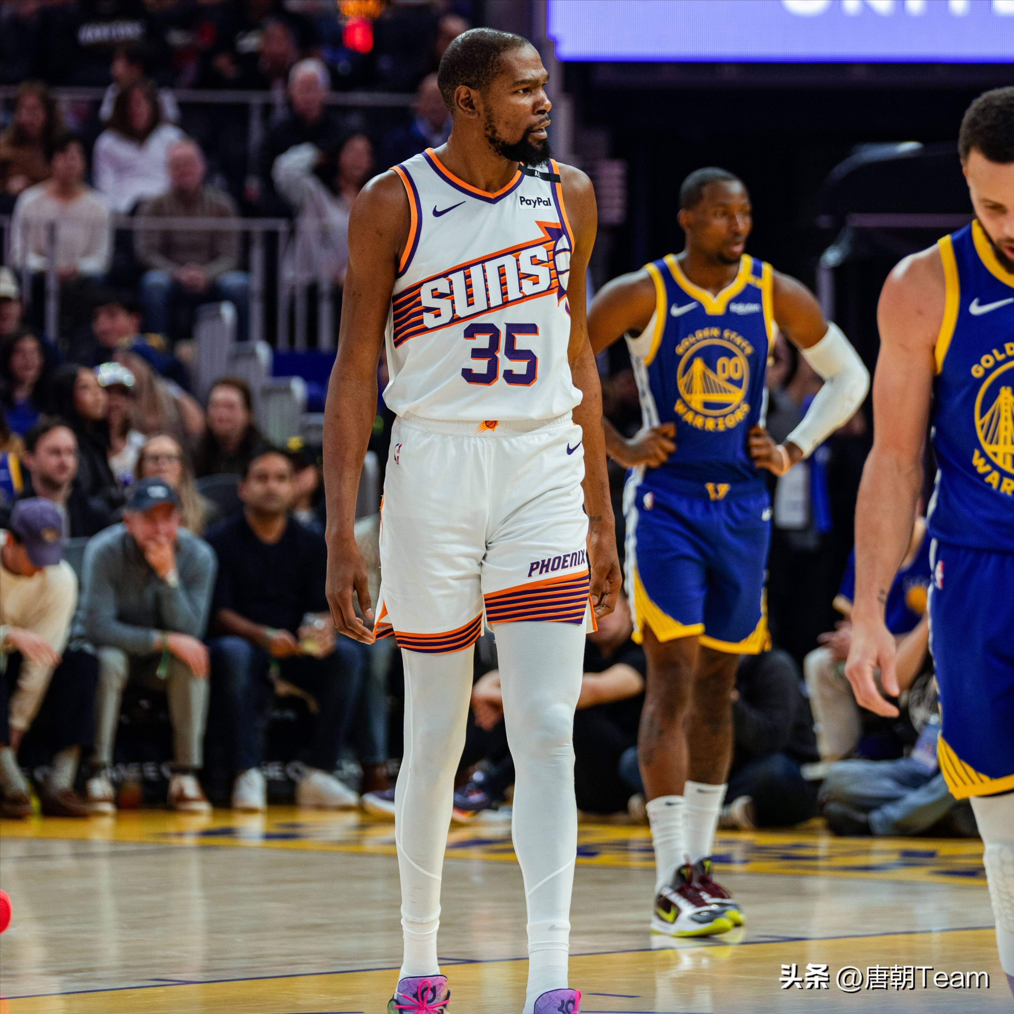 真人视讯平台清晨英超焦点战，波特兰开拓者更衣室发声，压力陡增，更衣室氛围转暖的简单介绍