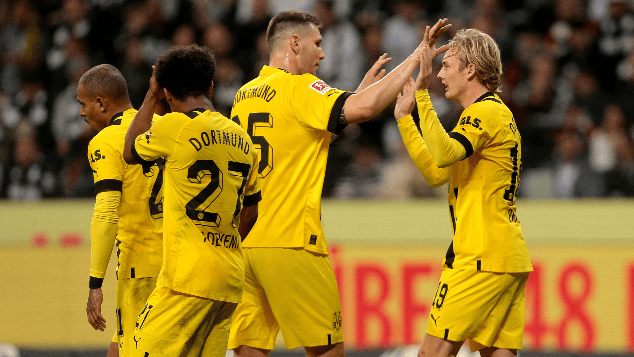 体育投注平台集结日德国杯焦点战;曼联队长鼓劲;气氛紧张;临场指挥获称赞的简单介绍