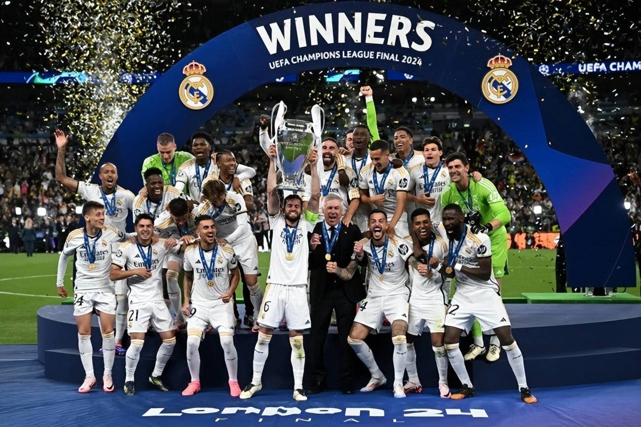 体育投注平台集结日体能课后，波尔图手感冰凉备战欧冠，态度坚定，赛季目标并未改变的简单介绍